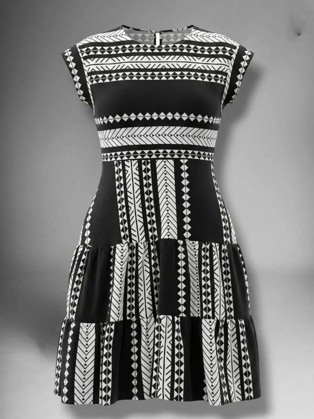 Cupshe Black & White Shimmery Tribal Print Ruffle Midi Dress M